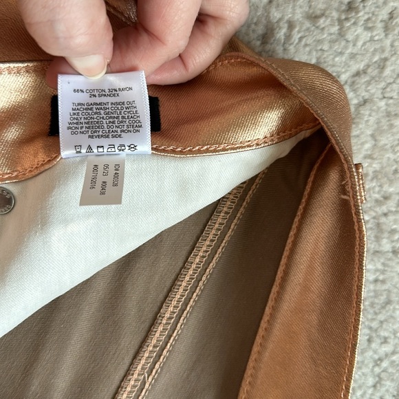 NWT. Express metallic rose gold skyscraper pants. - Picture 4 of 7